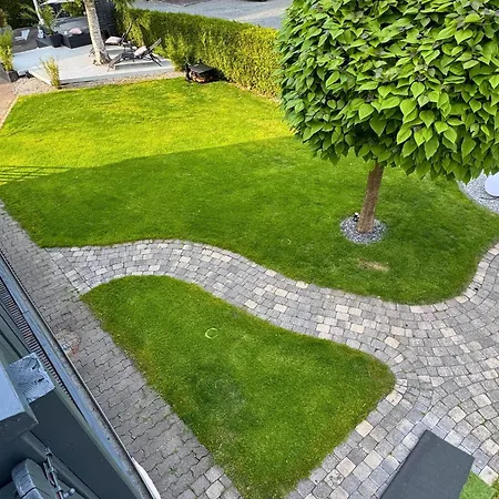 Vakantiehuis In With Ski-storage *