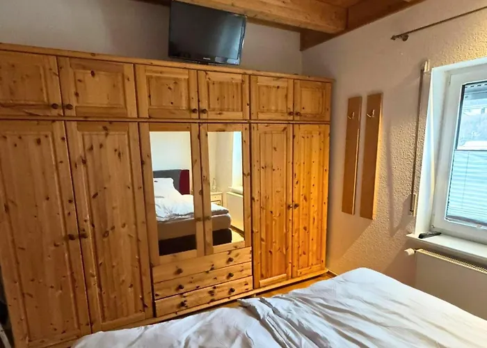 In With Ski-storage *